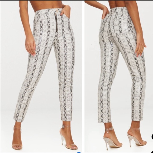 PrettyLittleThing Pants - ⭐️ Pretty Little Thing Zip Front Faux Snake Print Trouser Pant Size 6